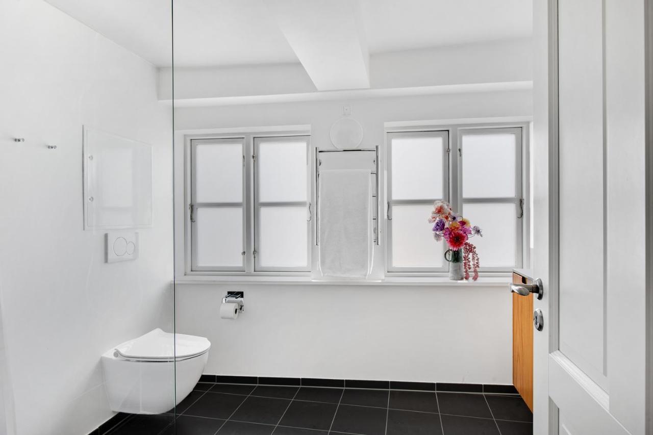 Sanders Regent - Chic Three-Bedroom Apartment Near Central Square Копенхаген Екстериор снимка